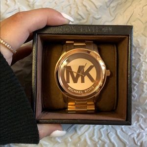 Michael Kors New Rose Gold Watch with MK logo